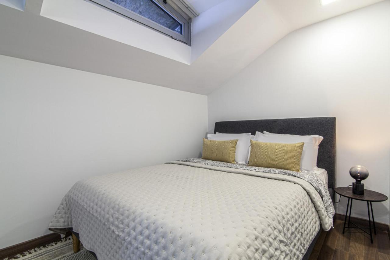 Sleek Residence Flat With Great Location In Sisli อิสตันบูล ภายนอก รูปภาพ