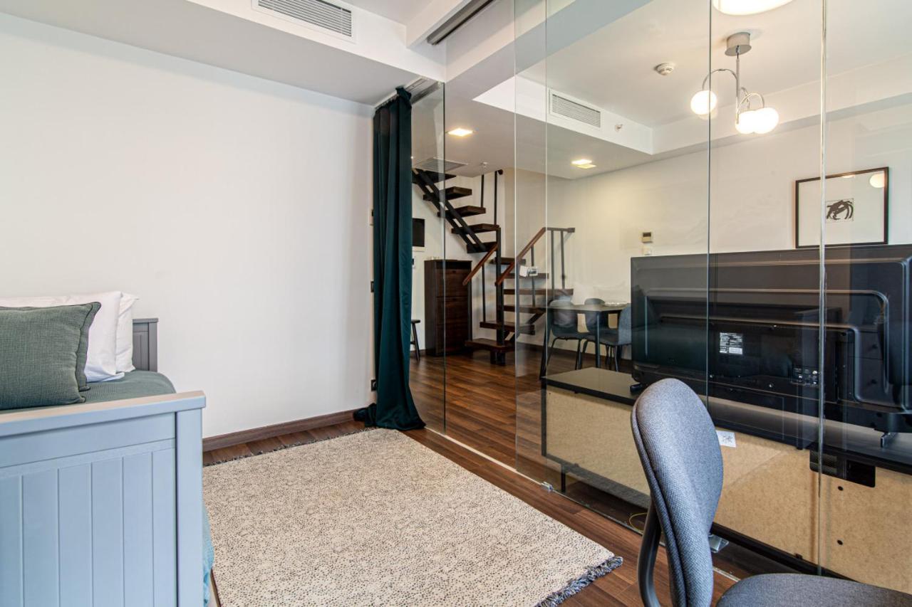 Sleek Residence Flat With Great Location In Sisli อิสตันบูล ภายนอก รูปภาพ